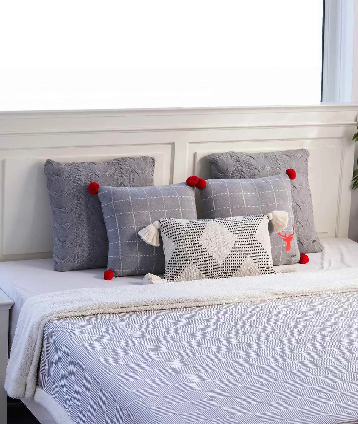 Casa Luxor Cotton Knitted Double Bed Sherpa Comforter in Light Grey & Ivory Color (229Cm X 254 Cm)
