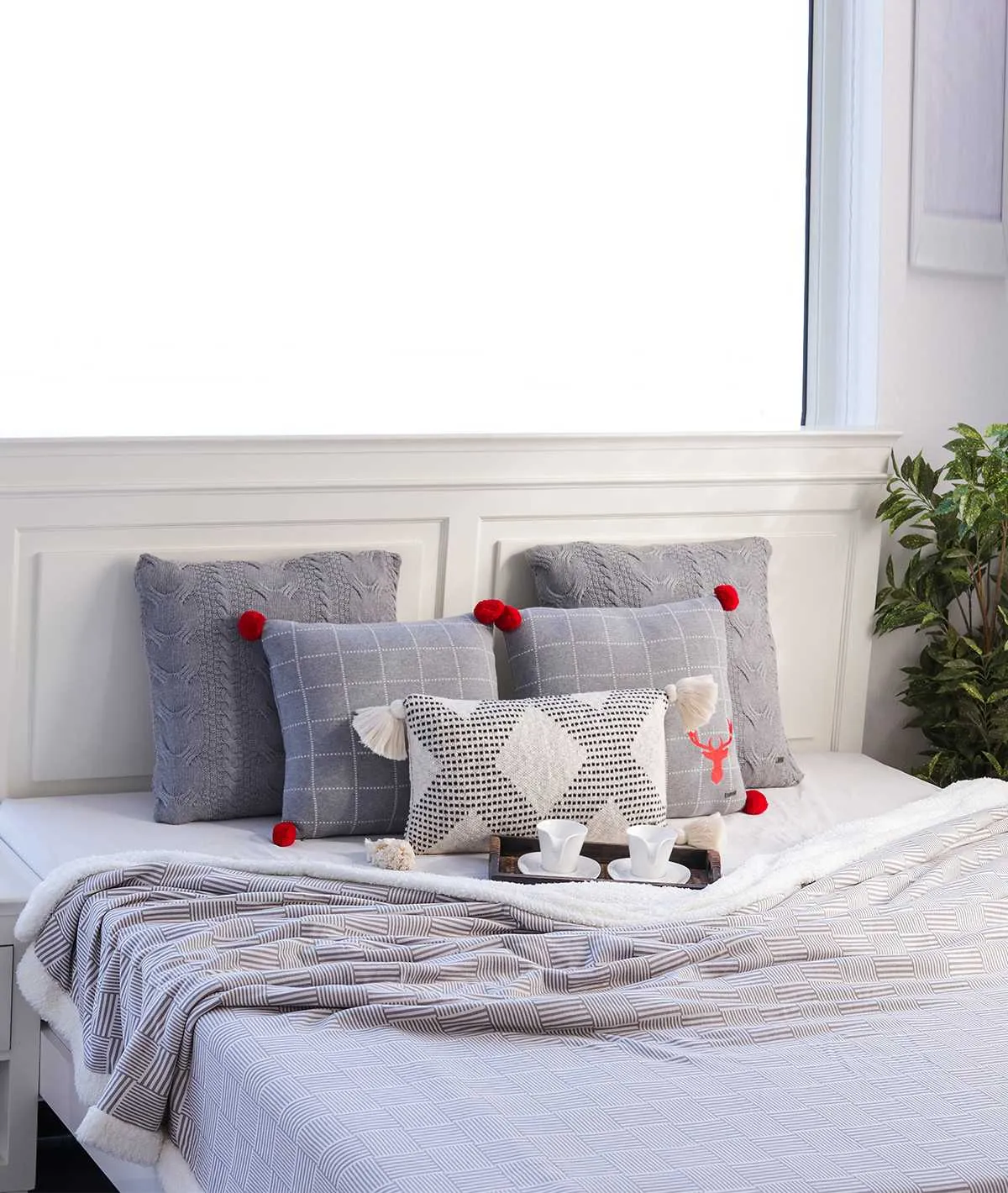 Casa Luxor Cotton Knitted Double Bed Sherpa Comforter in Light Grey & Ivory Color (229Cm X 254 Cm)